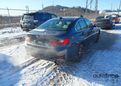 2022 BMW 3 Series 330E z USA, uszkodzony, nr VIN 3MW5P7J01N8C56859